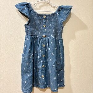 Cat & Jack Floral Blue Chambray Smocked Dress S (6/7)